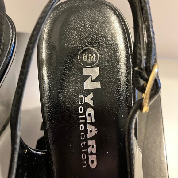 Nygard ladies size 6M leather sling back Shies, new in box. - Picture 5 of 6